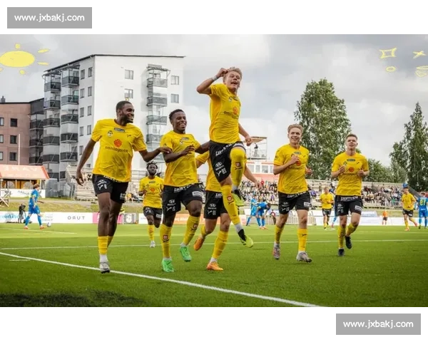 芬超联赛焦点对决解析球队走势与赛季前景展望深度战术观察预测